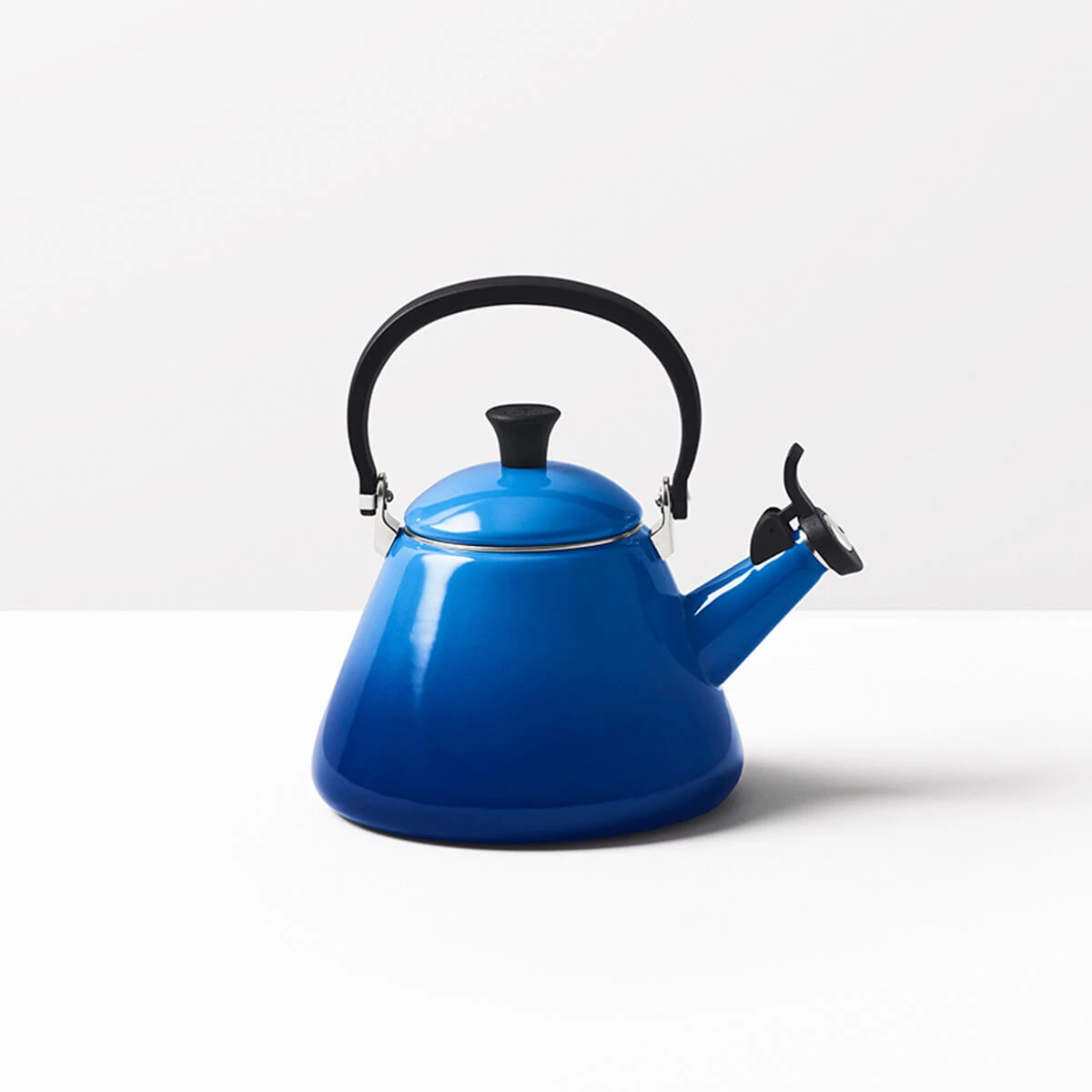 Le Creuset Kone Fluitketel 1,6 Liter Staal Azure 3 Le Creuset Kone Fluitketel 1,6 Liter Staal Azure - Image 3