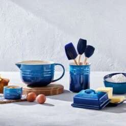 Le Creuset Pollepelpot 15 Cm Aardewerk Azure 5 Le Creuset Pollepelpot 15 Cm Aardewerk Azure -Keuken Verkoop 71501112200001 alt4