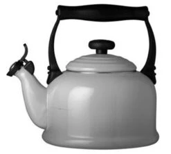 Le Creuset Tradition Fluitketel 2,1 Liter Staal Mist Grey