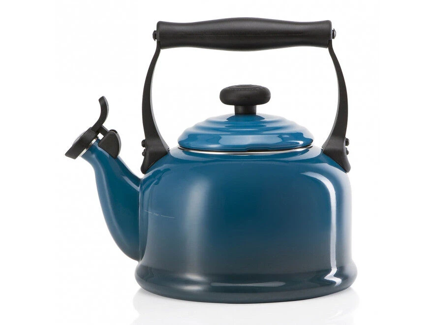 Le Creuset Tradition Fluitketel 2,1 Liter Staal Deep Teal 1 Le Creuset Tradition Fluitketel 2,1 Liter Staal Deep Teal
