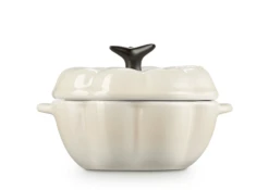 Le Creuset Minipan Pompoen 350 Ml Aardewerk Meringue -Keuken Verkoop lc 20200703 zs ps fs 61802357160003 003