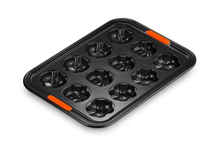 Le Creuset Pâtiliss Halloween Bakvorm Voor 12 Cakejes Staal Zwart 1 Le Creuset Pâtiliss Halloween Bakvorm Voor 12 Cakejes Staal Zwart
