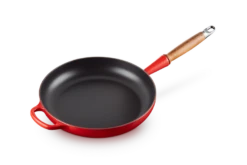 Le Creuset Koekenpan Rond Met Open Greep ø 28 Cm Gietijzer Kersrood -Keuken Verkoop lc 20210721 hl ps fs 20258280600422 002